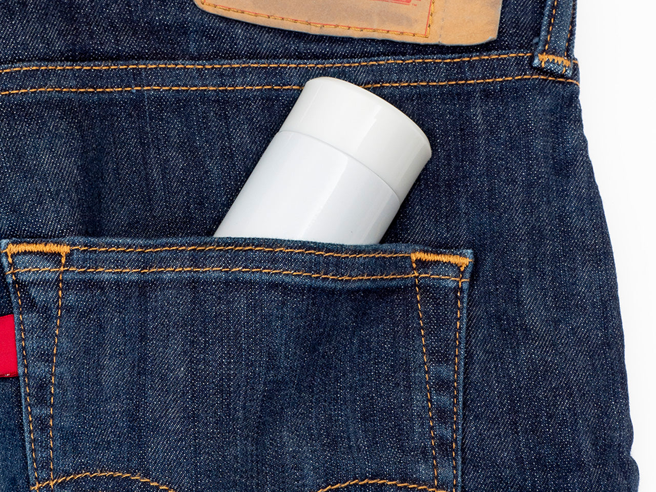 手のひらサイズ、超軽量コンパクトミニボトル