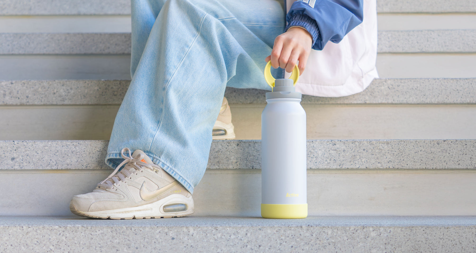 Activa EASE 収納できるハンドル付きダイレクトボトル