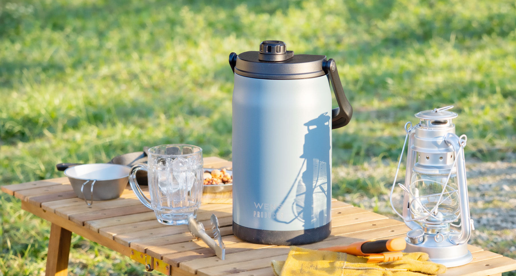 たっぷりの氷を長時間保冷できる WENS PRODUCTS ワイドジャグ